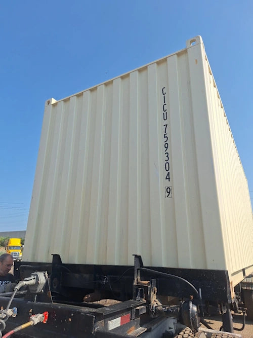 CICU7593049 - 20' New/One-Trip Shipping Container