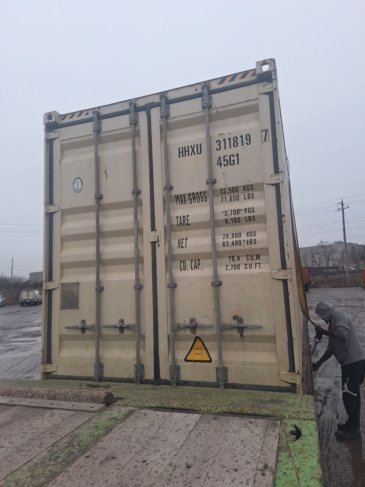 HHXU3118197 - 40' High Cube Nearly New/One-Trip