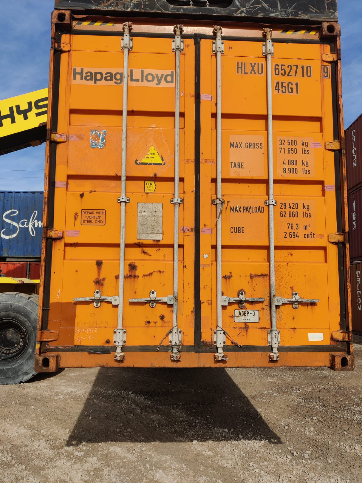 HLXU6527109 - 40' High Cube Used Shipping Container
