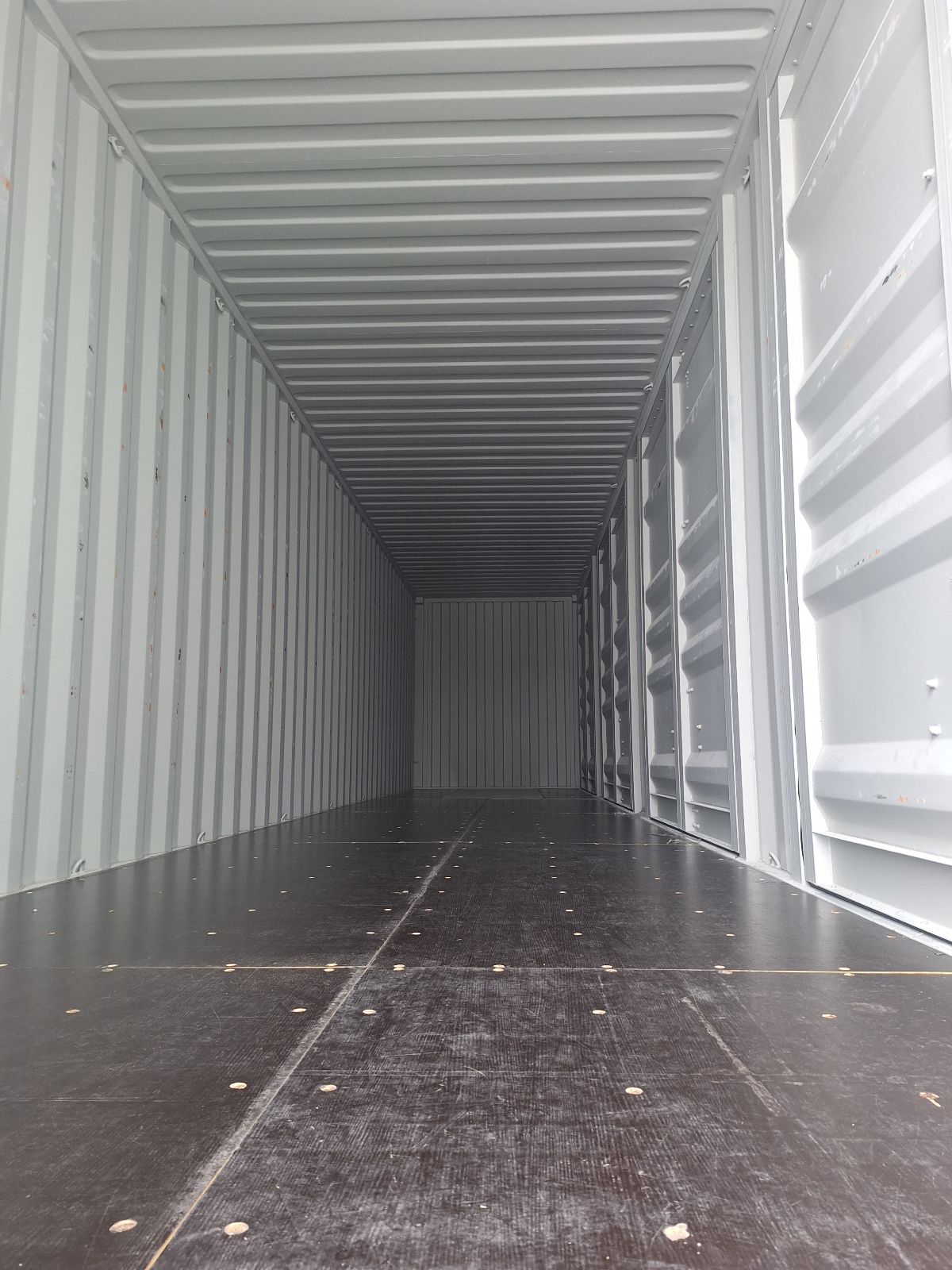 MMPU1047523 - 40' High Cube 4 Side Door New (One Trip)