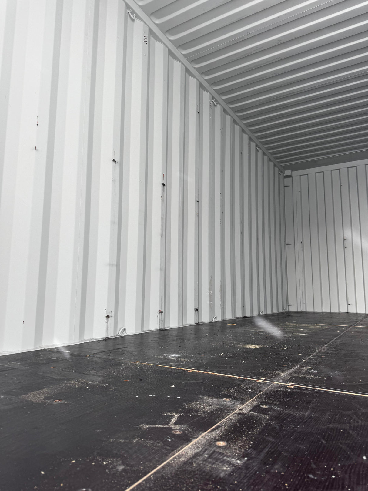 DDDU2064264 - 20' New/One-Trip Shipping Container