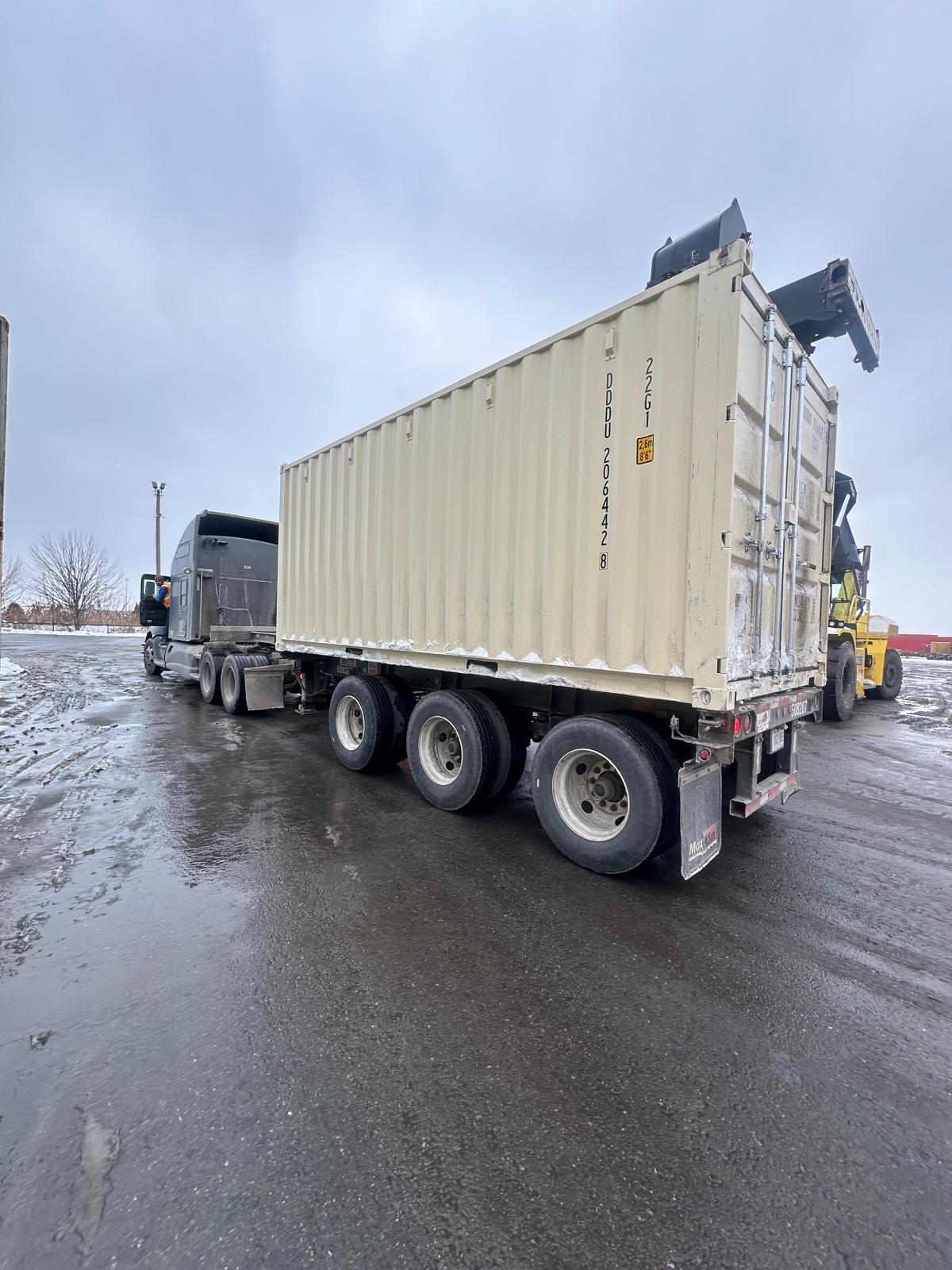 DDDU2064449- 20' New/One-Trip Shipping Container