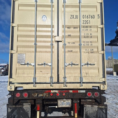 ZXJU0167605 - 20' New/One-Trip Shipping Container