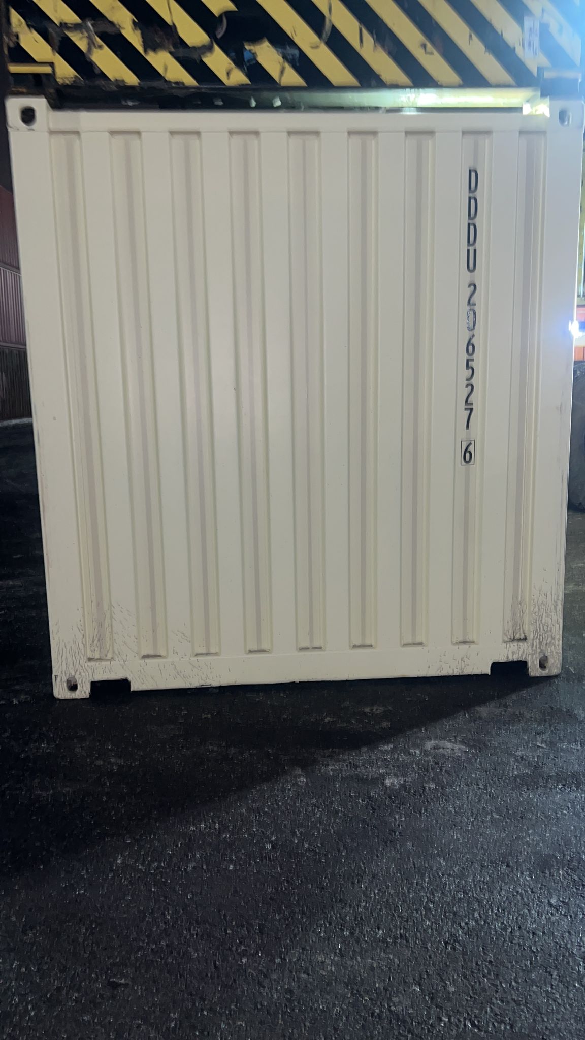 DDDU2065276 - 20' New/One-Trip Shipping Container