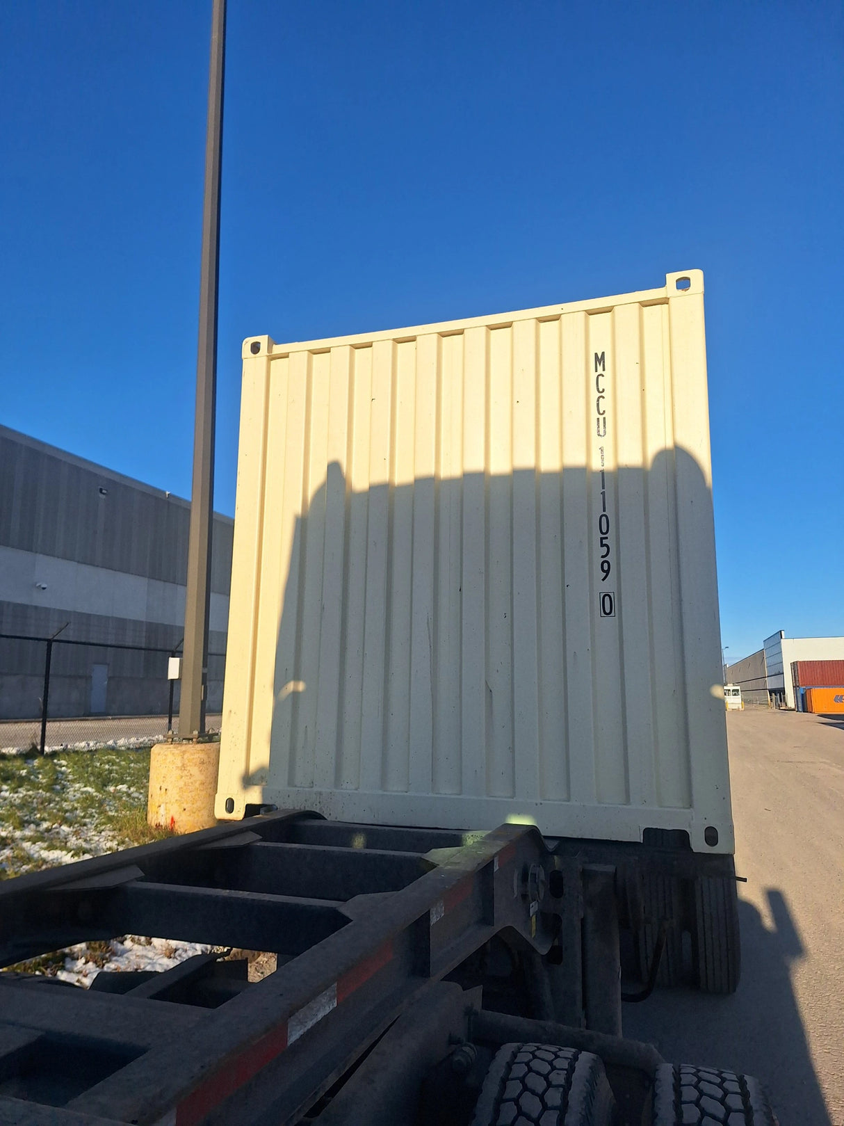 MCCU1110590- 20' New/One-Trip Shipping Container