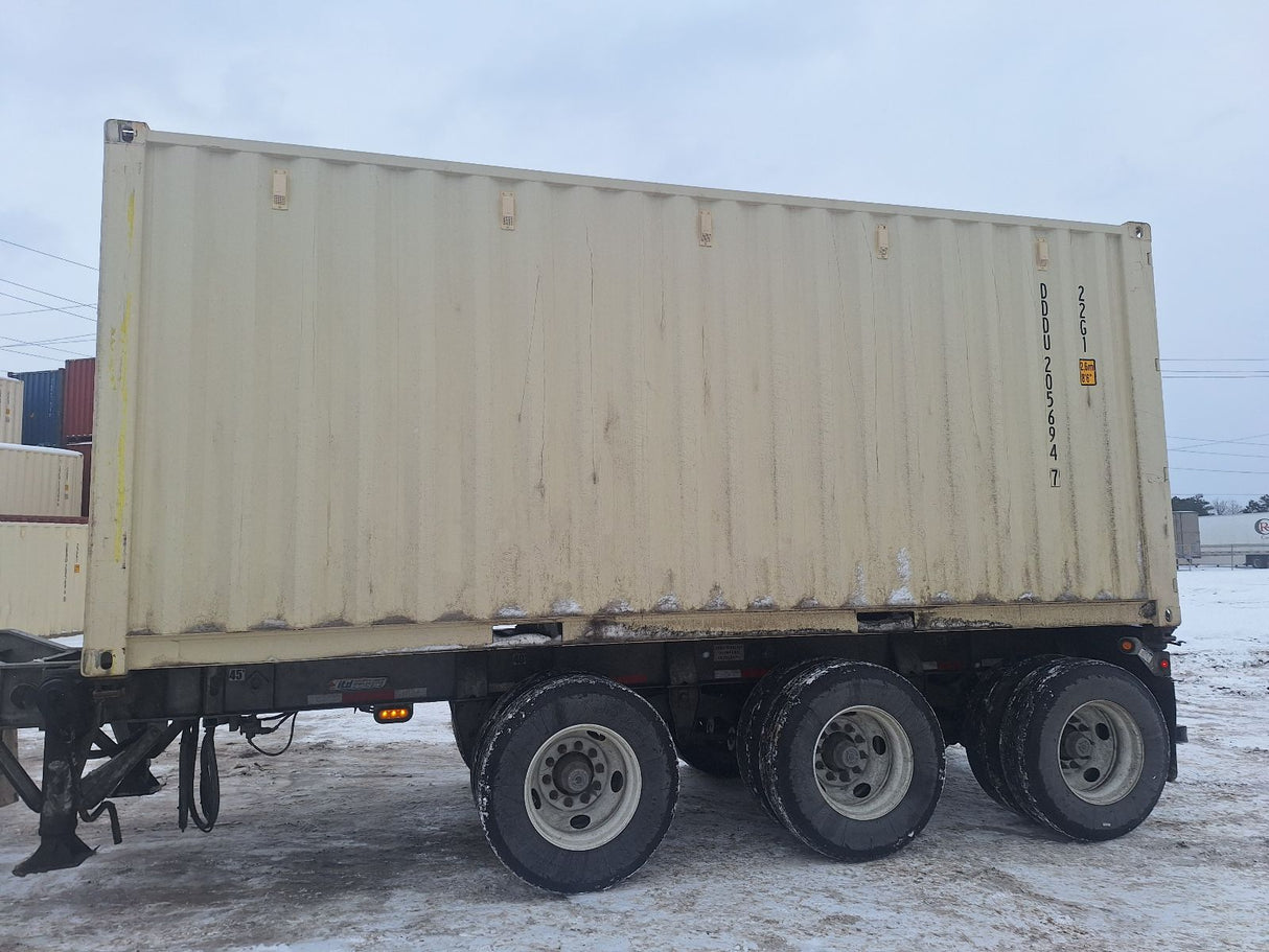 DDDU2056947 - 20' New/One-Trip Shipping Container