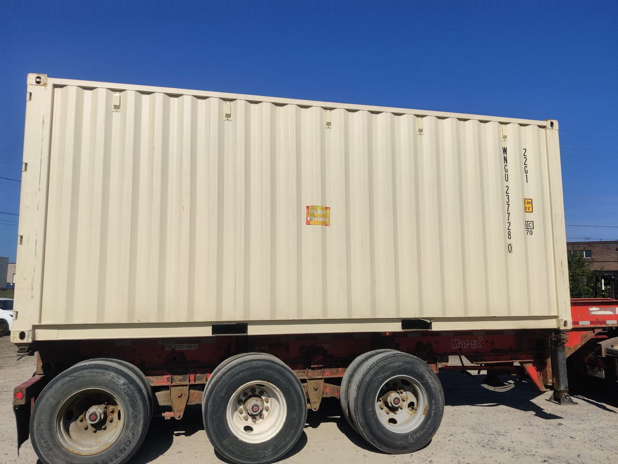 WNGU2377280 - 20' New/One-Trip Shipping Container