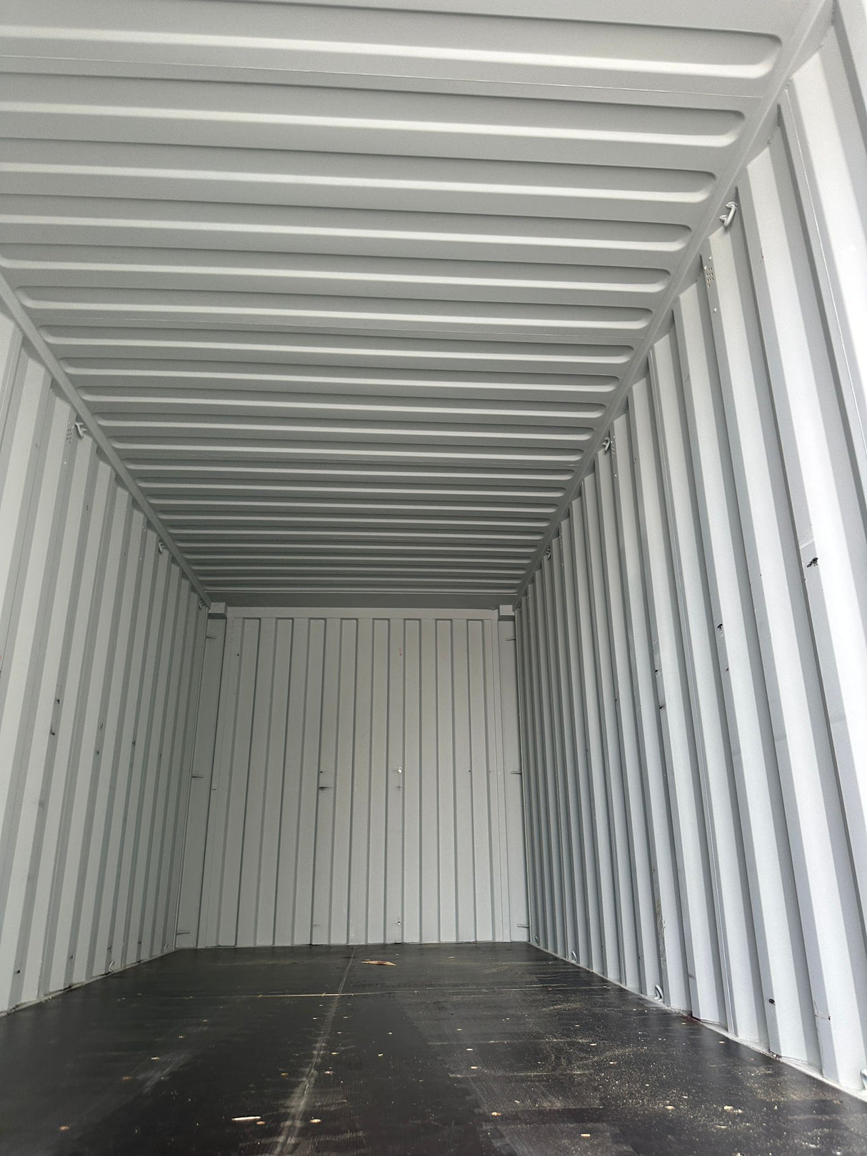 DDDU2065229 - 20' New/One-Trip Shipping Container