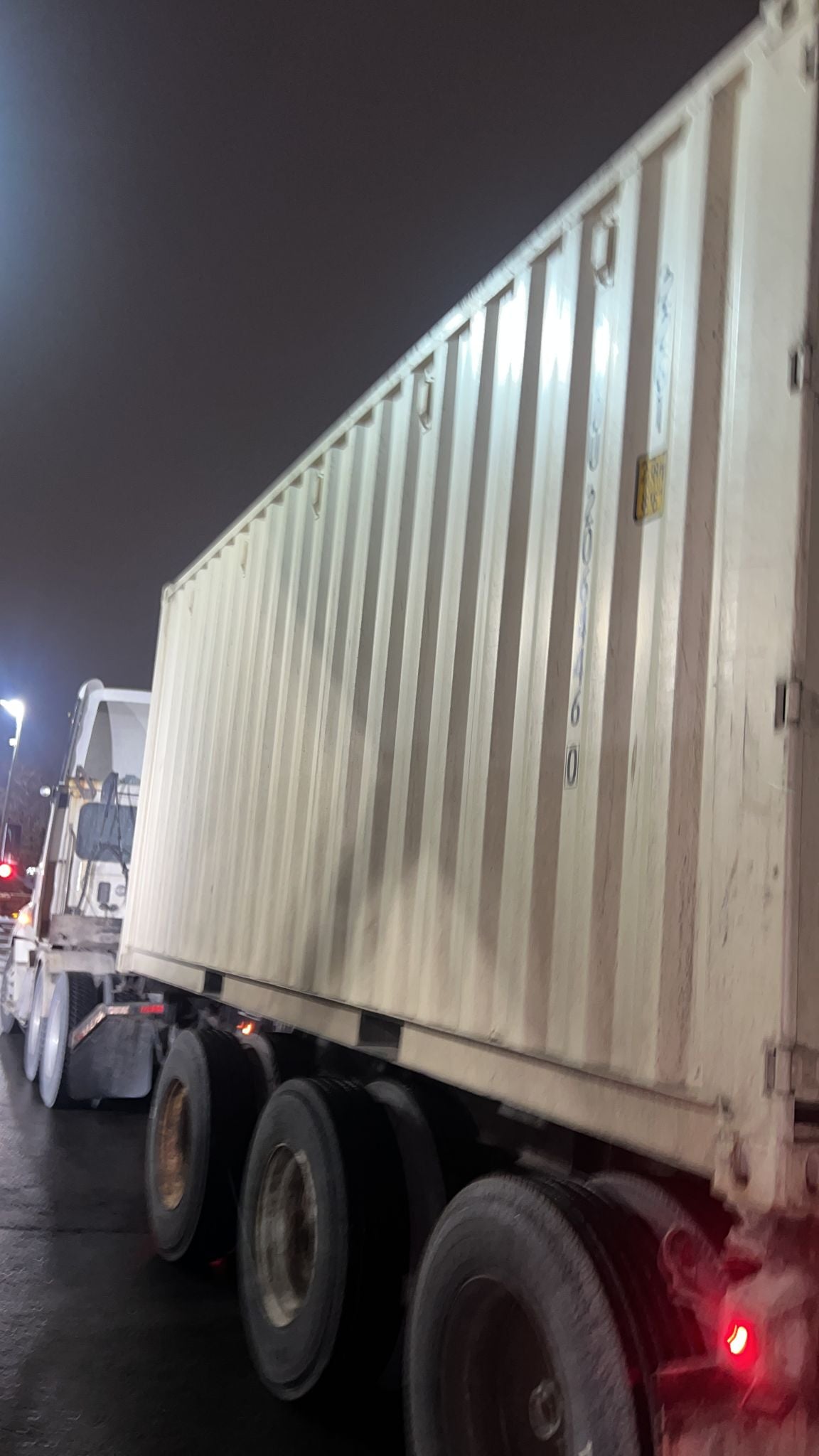 DDDU2064460 - 20' New/One-Trip Shipping Container