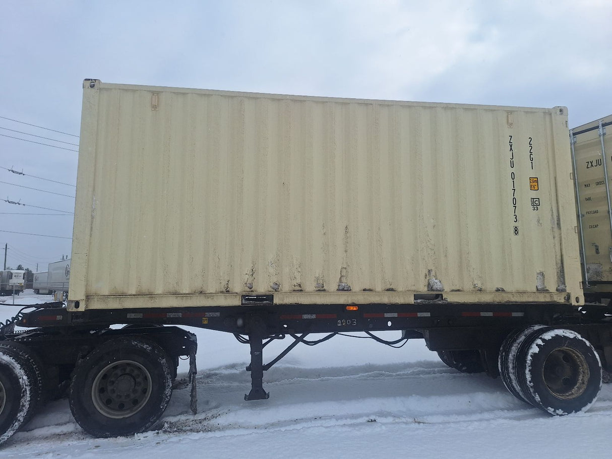 ZXJU0170738 - 20' New/One-Trip Shipping Container