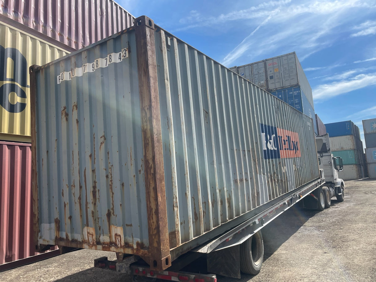 PONU7987843 - 40' High Cube Used Shipping Container